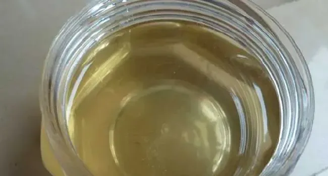牛奶加蜂蜜喝死人是真的吗？
