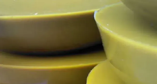 蜂蜡用什么东西能溶解？
