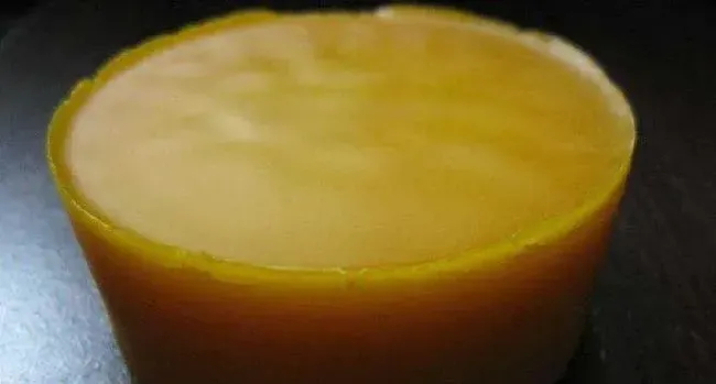 蜂蜡用什么东西能溶解？