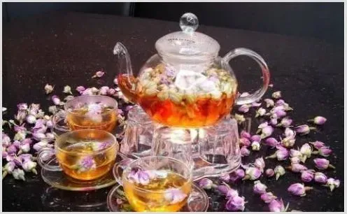 种花却不卖花，“沙漠玫瑰”产业链产值200万 | 致富养殖项目