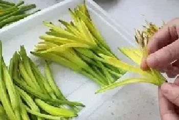 鲜黄花菜怎么做去毒